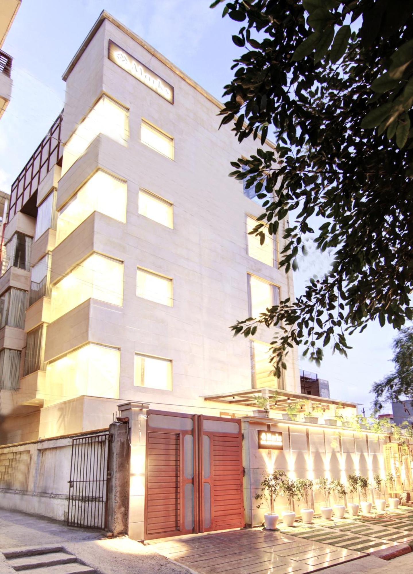 Marks Hotel & Banquet Noida Esterno foto